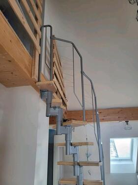 Foto - 3 Zimmer Dachgeschoßwohnung zur Miete in Gaukönigshofen