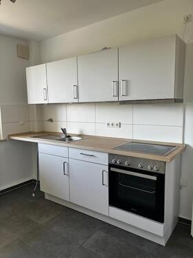 Foto - Einziehen und wohlfühlen! 2-Zimmer-Wohnung saniert mit EBK und einzugsbereit