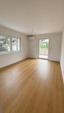 Foto - Moderne 3 -Zimmer-Wohnung (80 m2) Obergeschoss mit Balkon, EBK