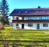 Attraktive 4-Zimmer-Wohnung mit großen Balkon und Nahwärmeversorgung in 85459 Berglern