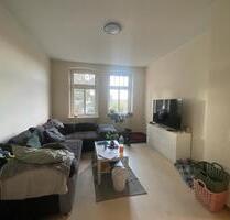 Gemütliche 2-Zimmer-Wohnung mit Einbauküche & Treppenlift - Hecklingen