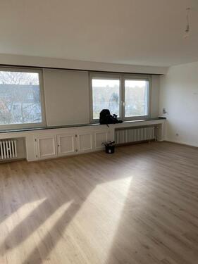 Foto - 7,5 renovierte Dachgeschosswohnung in Flingern zu vermieten