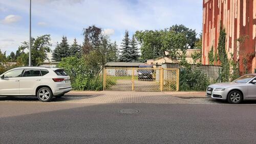 Foto - vermiete Garage für PKW, PKW-Anhänger, Bike oder Kaltlager