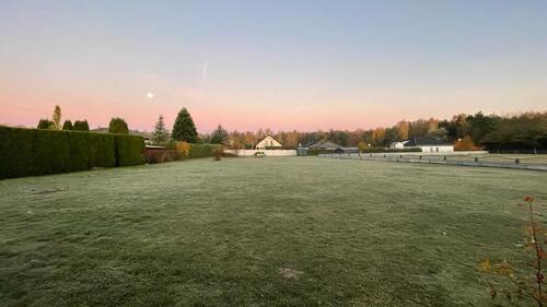 Foto - Stellplatz für Wohnmobil, Wohnwagen, Boot, Caravan oder Anhänger