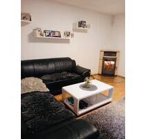 3-Zimmer-Wohnung (EG) mit Kamin und Gartenzugang - Holenbrunn - Wunsiedel