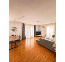 Helle und moderne 3-Zi-Wohnung in Bogenhausen mit Balkon - München