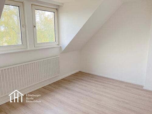 Foto - Ihr neues Zuhause in Uelzen – 2-Zimmer-Dachgeschosswohnung in ruhiger Lage