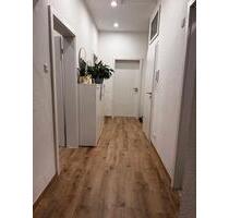 Eingerichtet 3-Zimmer-Wohnung mit 74 qm in einem 3-Familienhaus ; - Hamm Daberg