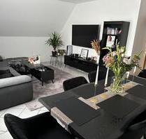 möblierte Obergeschoss 3-Zimmer-Wohnung mit EBK, Garten, Carportt - Papenburg