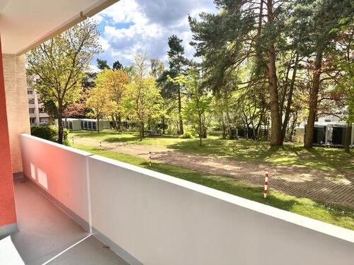 Foto - * HAPPY FAMILY * frisch RENOVIERT mit BALKON * ERDGESCHOSS in WALDLAGE * KL WEST *