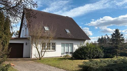 Foto - Einfamilienhaus für Deine Familie - mit Kamin & großem Garten