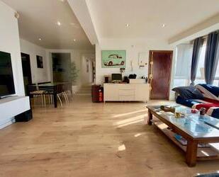 Lichtdurchflutetes, komplett renoviertes 4-Schlafzimmer-Apartment - Berlin Reinickendorf