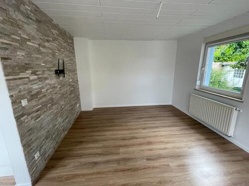 Foto - Helle 3 Zi-Terassenwohnung mit EBK und großer Terrasse und Garten
