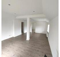 helle Dachgeschoss Wohnung - 850,00&nbsp;EUR Kaltmiete, ca.&nbsp; 67,00&nbsp;m&sup2; in Barmstedt (PLZ: 25355)