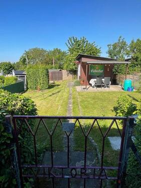 Foto - Garten mit Hütte - 1.500,00&nbsp;EUR Kaltmiete, ca.&nbsp; 0,00&nbsp;m&sup2;