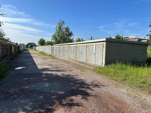 Foto - Trockene Garage mit Strom, Garagenhof Dessau ab sofort zur Miete