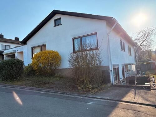 Foto - Einfamilienhaus mit Einliegerwohnung