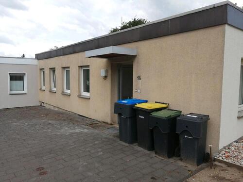 Foto - Reihenhaus Bungalow mit großem Garten in Sackgasse
