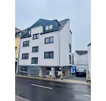 Gehobene Neubauwohnung mit moderner Ausstattung und Terrasse - Köln Rodenkirchen