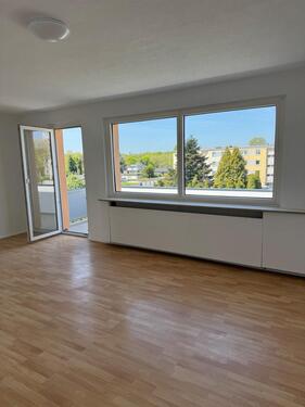 Foto - Frisch renovierte 3,5-Zimmer Wohnung im 3.OG mit Balkon in Herten