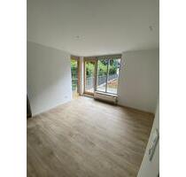 Gemütliche 2-Raum-Wohnung mit Terrasse und TG-Stellplatz - Hohenstein-Ernstthal