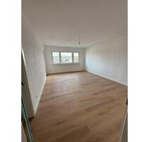 Moderne 2-Zimmer-Wohnung mit Loggia & Stellplatz in Sundern - Sundern (Sauerland)
