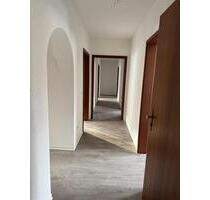 Helle, kernsanierte 4-Zimmer-Wohnung mit Balkon – 90 m² – Zentrum - Rotenburg an der Fulda