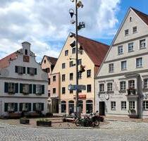 3- Zimmer-Hochpaterre- Wohnung mit Gemeinschaftsgarten und PKW St - Aichach