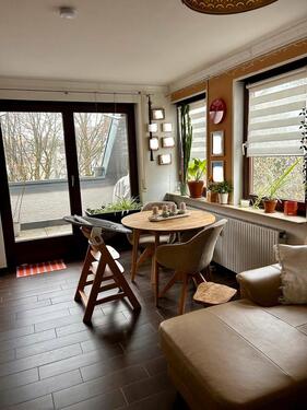 Foto - 2-Zimmer Wohnung mit Dachloggia, Einbauküche und Nutzfläche