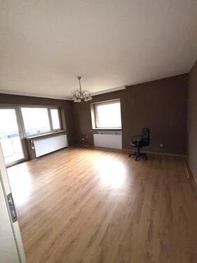 Foto - 3 Zimmer Wohnung zu vermieten - 550,00&nbsp;EUR Kaltmiete, ca.&nbsp; 75,00&nbsp;m&sup2;