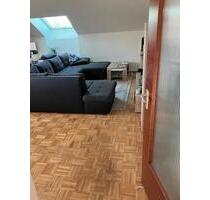 2 Zimmer Dachgeschosswohnung - 1.290,00&nbsp;EUR Kaltmiete, ca.&nbsp; 60,00&nbsp;m&sup2; in Unterschleißheim (PLZ: 85716)