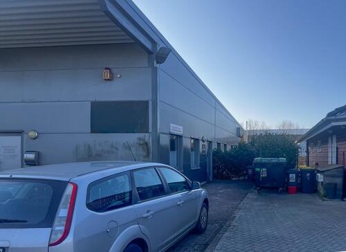 Foto - Gewerbeeinheit im „Tierkompetenz Zentrum“ in Wees