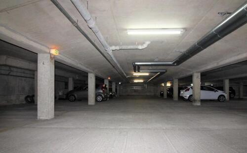 Foto - Tiefgaragenstellplatz List - Hinrichsring 2-8b, 30177 Hannover