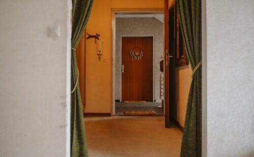 Foto - helle, großzügige 3,5 Zimmer Wohnung mit Balkon Keller und Garage