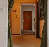helle, großzügige 3,5 Zimmer Wohnung mit Balkon Keller und Garage - Fellbach Oeffingen