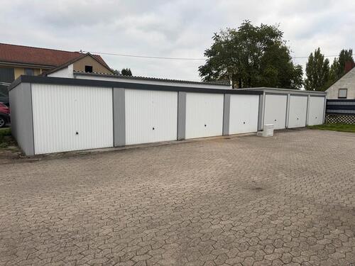 Foto - 3 Garagen zu vermieten - 80,00 EUR Miete,