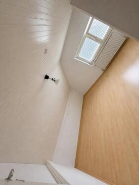 Foto - 4 Zimmer Dachgeschoßwohnung in Bischofsheim