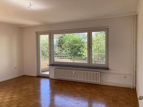 Foto - Geräumige, gepflegte 4 Zimmer-Wohnung mit Balkon in ruhiger guter Stadtrandlage