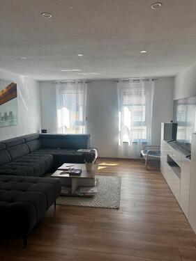 Foto - Kernsanierte 4-Zimmer Wohnung mit Ausbaupotenzial