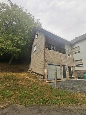 Foto - Haushälfte mit Garage & Garten in Weilburg-Drommershau