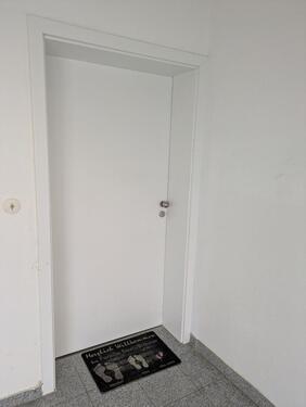 Foto - 3 Zimmer, Küche, Spk., Duschbad, Gartenmitbenutzung, Autostellpl.