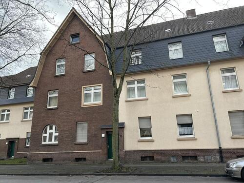 Foto - Bei VIVAWEST die Sonnenstrahlen auf dem eigenen Balkon genießen.