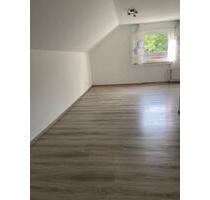 Dachgeschosswohnung zweieinhalb Zimmer warm, 850 euro Gaildorf