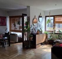 Privat: 5-Zimmer-Eigentumswohnung mit Garten, Terrasse & Balkon - Seeheim-Jugenheim