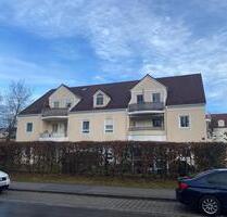 Charmante 1-Zimmer-Dachgeschosswohnung mit Balkon & Tiefgarage - Töging am Inn