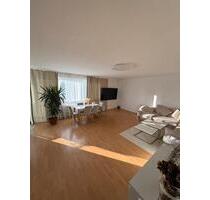 Große 3 Zimmerwohnung mit EBK und Balkon - Langenhagen Brink