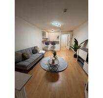 Sanierte 1-Zimmer Wohnung nahe Theresienwiese TG + Balkon - München Bogenhausen