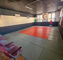 Sporthalle in Aachen Zentrum Turnhalle Halle Gym Raum