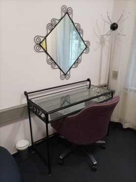 Foto - Zimmer in 4er WG ab 15.12.25 - 600,00 EUR Kaltmiete, ca.  14,00 m²