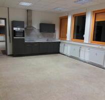Bürofläche mit KücheKlima-Anlage und Parkplatz in Cochem